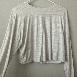 Lululemon Cropped Long Sleeve